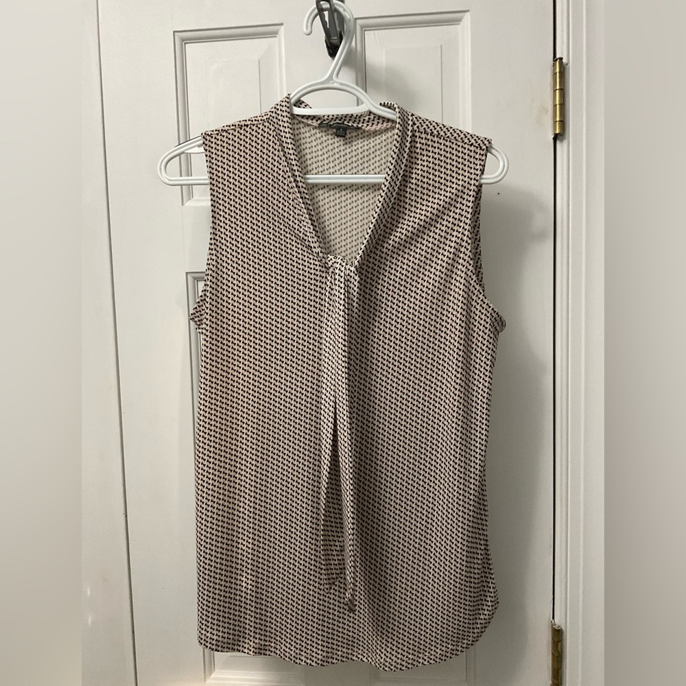 Adrianna Papell Cream & Black Geometric Tie Neck Sleeveless Blouse Size S